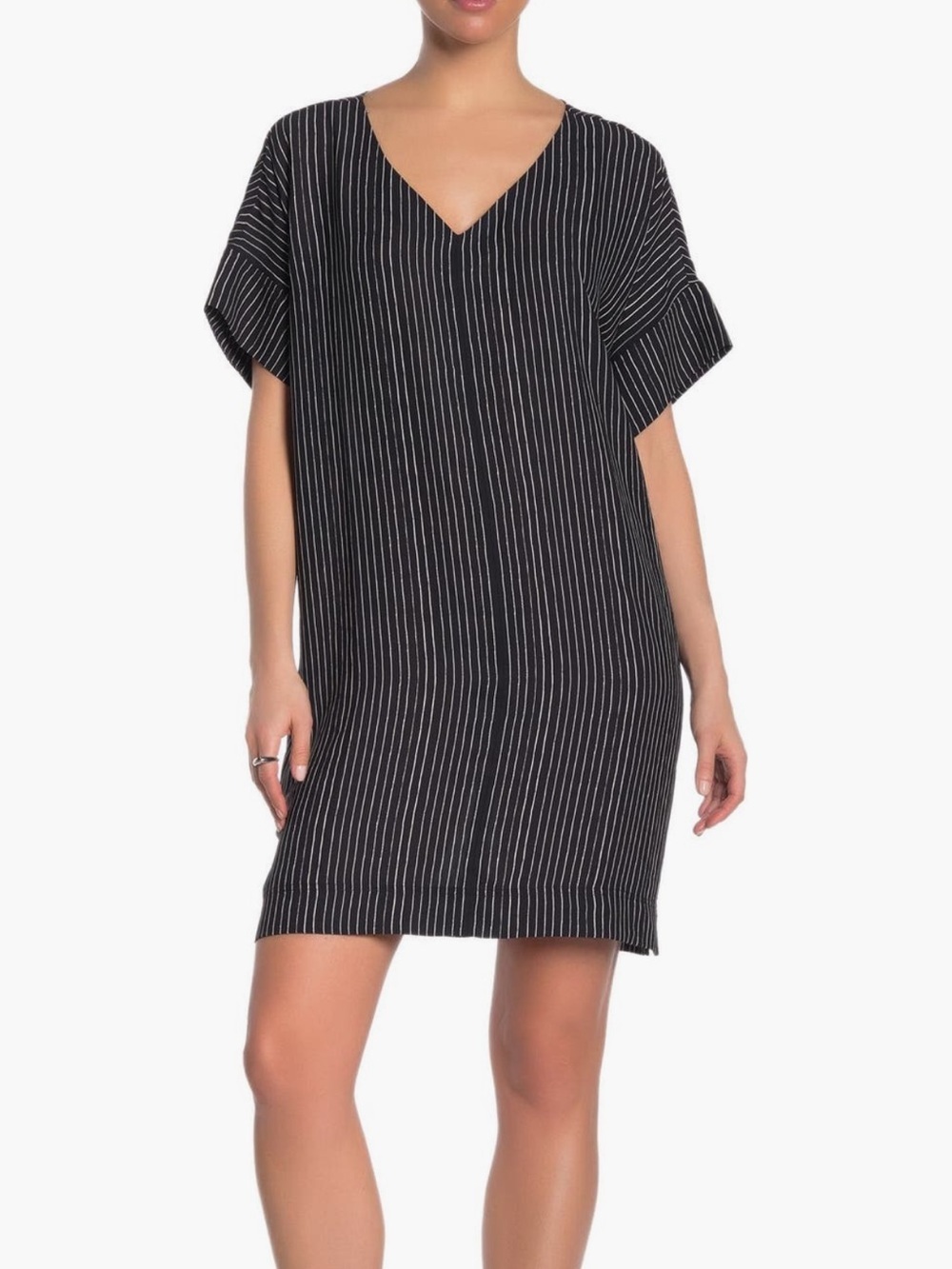 Madewell Novel Striped V-neck Shift Dress
In True Black White Stripe Size Medium